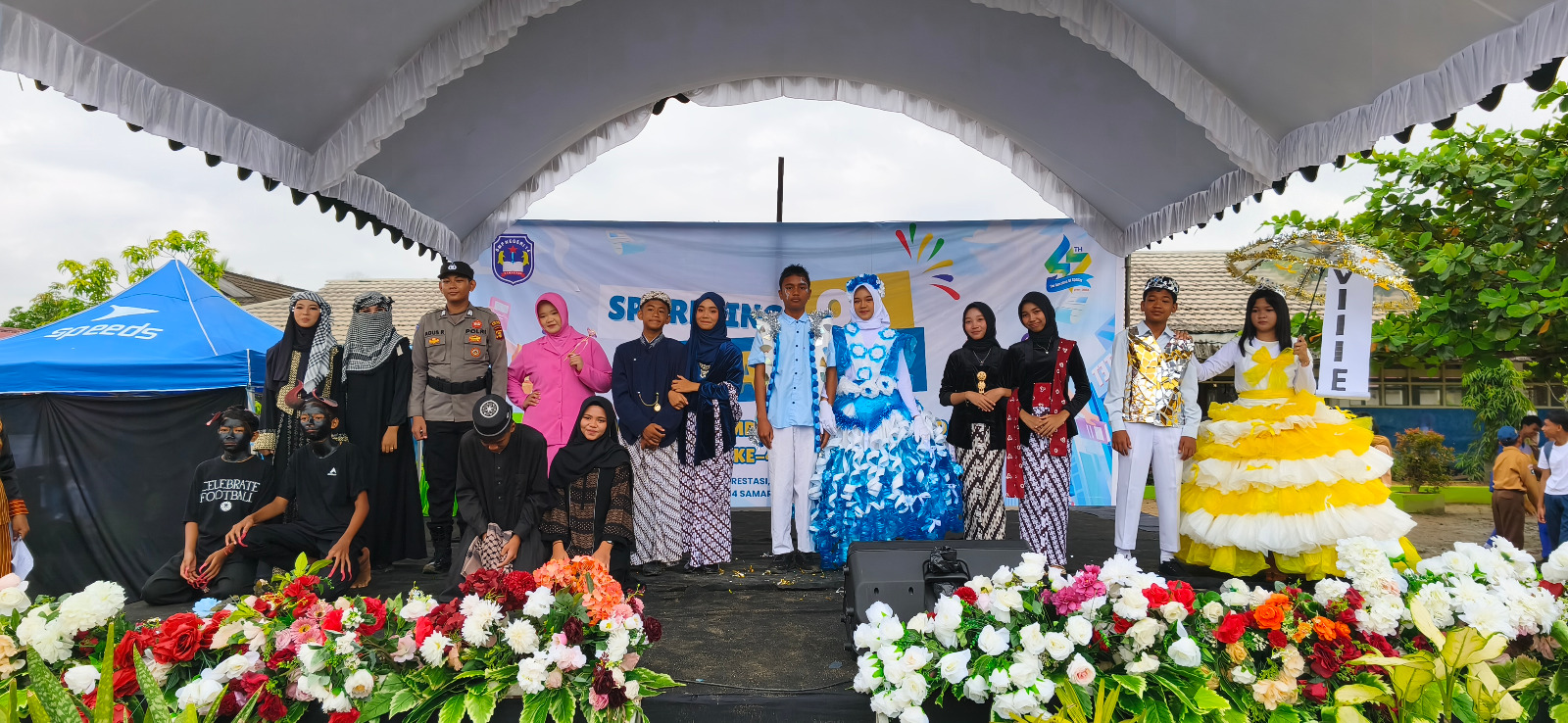 Foto Kreasi Tanpa Batas dalam Fashion Show Hari ke-5 HUT ke-47 SMP Negeri 14 Samarinda